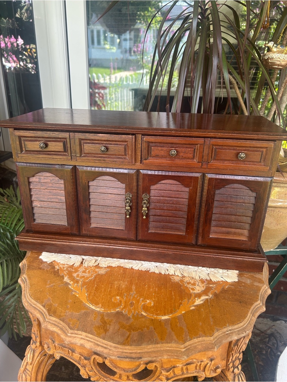 Vintage Wooden Jewelry Box - Picture 11 of 16